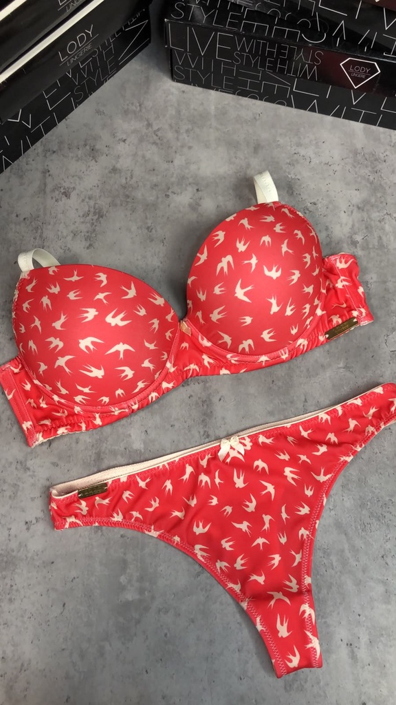 CONJUNTO TAZA SOFT DE TRICOT ESTAMPADO C/LESS