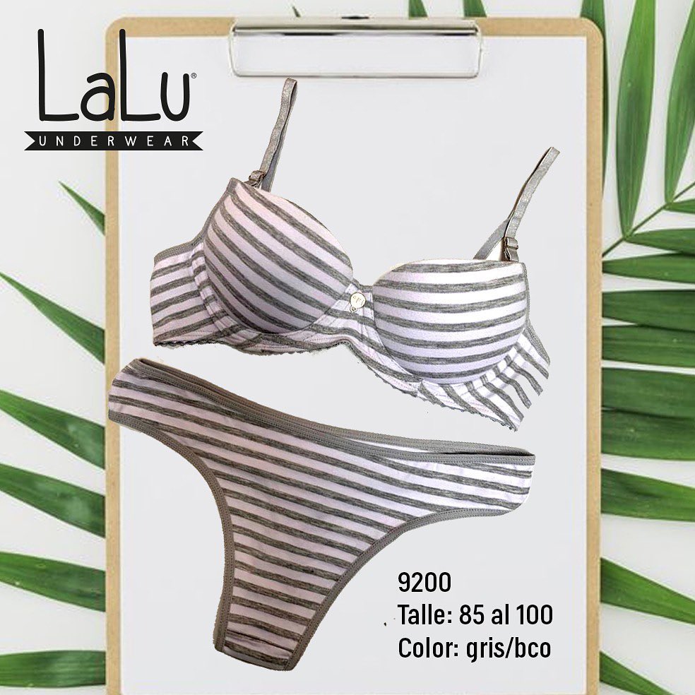 Conjunto taza soft de algodón y lycra con dije.